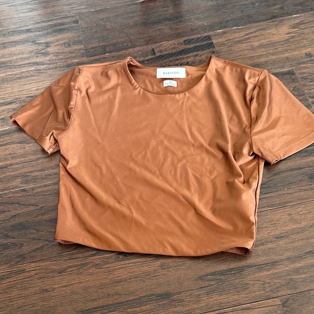 Bronze shiny crop